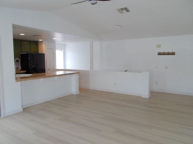 Building Photo - 7295 Diamond Canyon Ln
