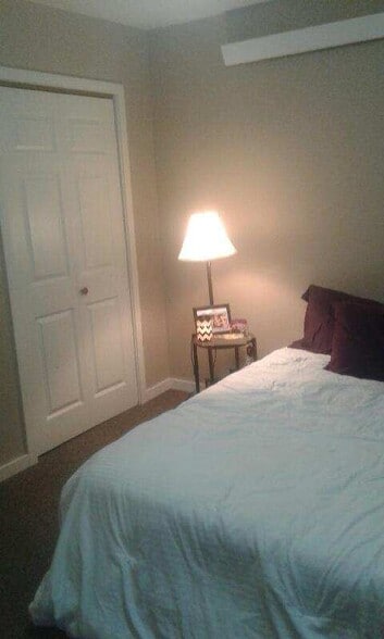 Building Photo - 310 Ash St