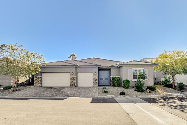 Primary Photo - Bermuda & Pyle