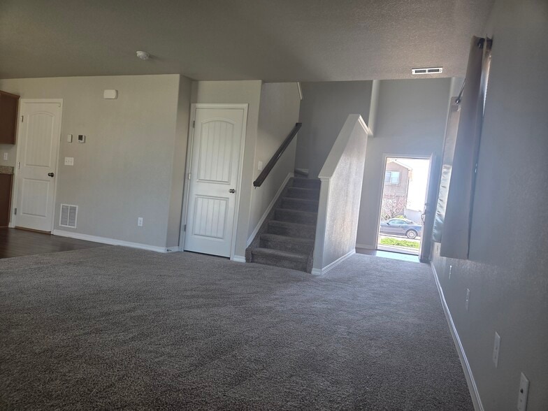 Upstairs to bedroom - 7428 Benecia Dr