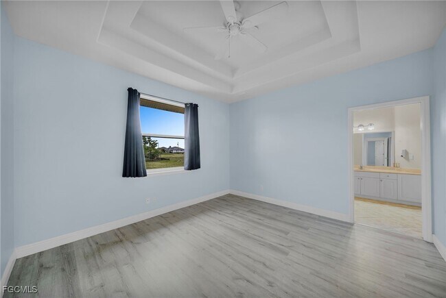 Building Photo - 621 NW 37th Ave