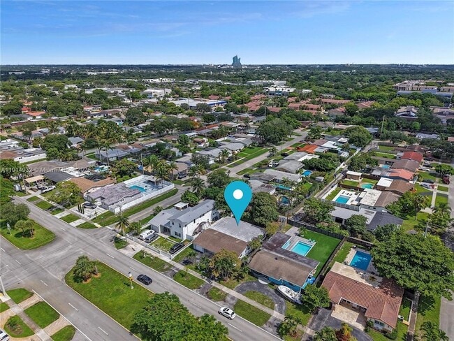 Building Photo - 4721 W Park Rd