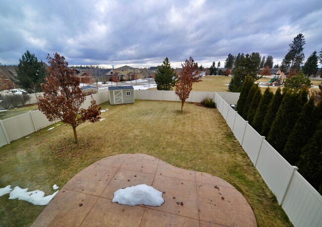 Building Photo - Coeur d'Alene Place Community 3 bed 2.5 ba...