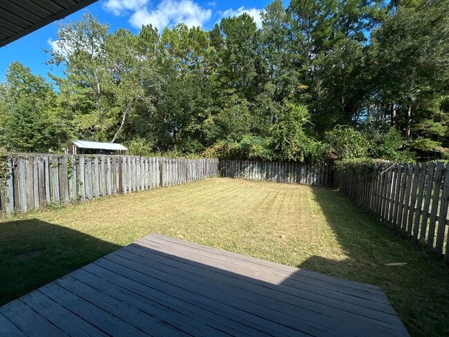 Building Photo - 2BR/2BA Townhome. BRAND NEW FLOORS