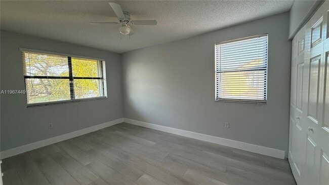 Building Photo - 223 Lakeside Cir