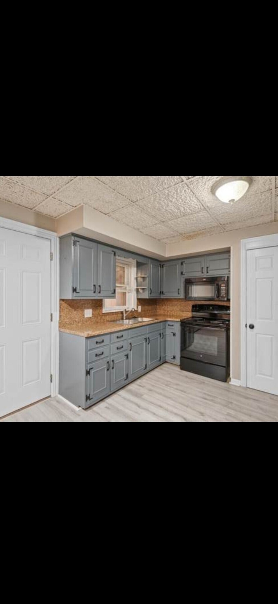 Building Photo - 125 N 4th St