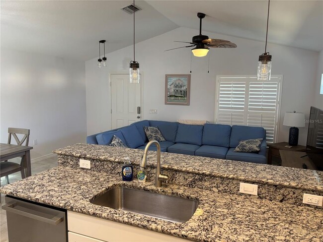 Building Photo - 12610 Shimmering Oak Cir