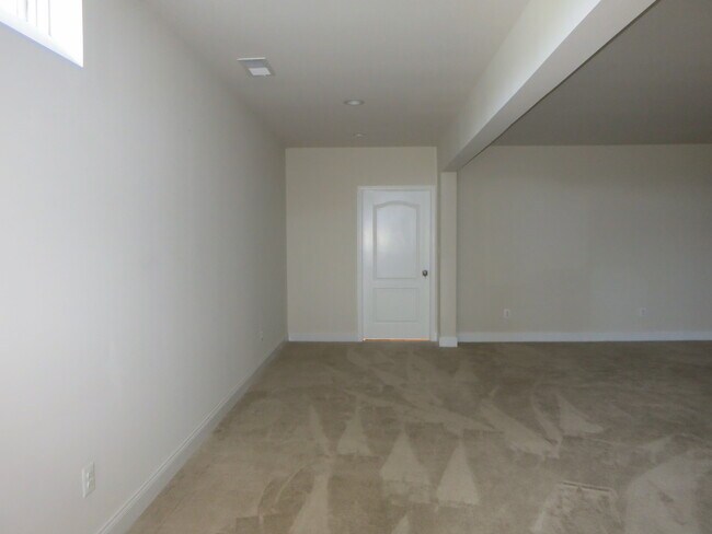 Hallway - 41449 Autumn Sun Dr