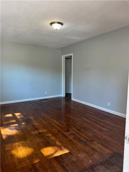 Building Photo - 1833 Ridgeland Dr