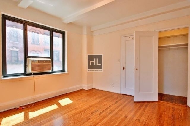 Building Photo - Waverly Place