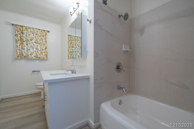 Building Photo - PEARL CITY — $3295 Kaleilani St | 3BR / 1 BA Single-Family Home