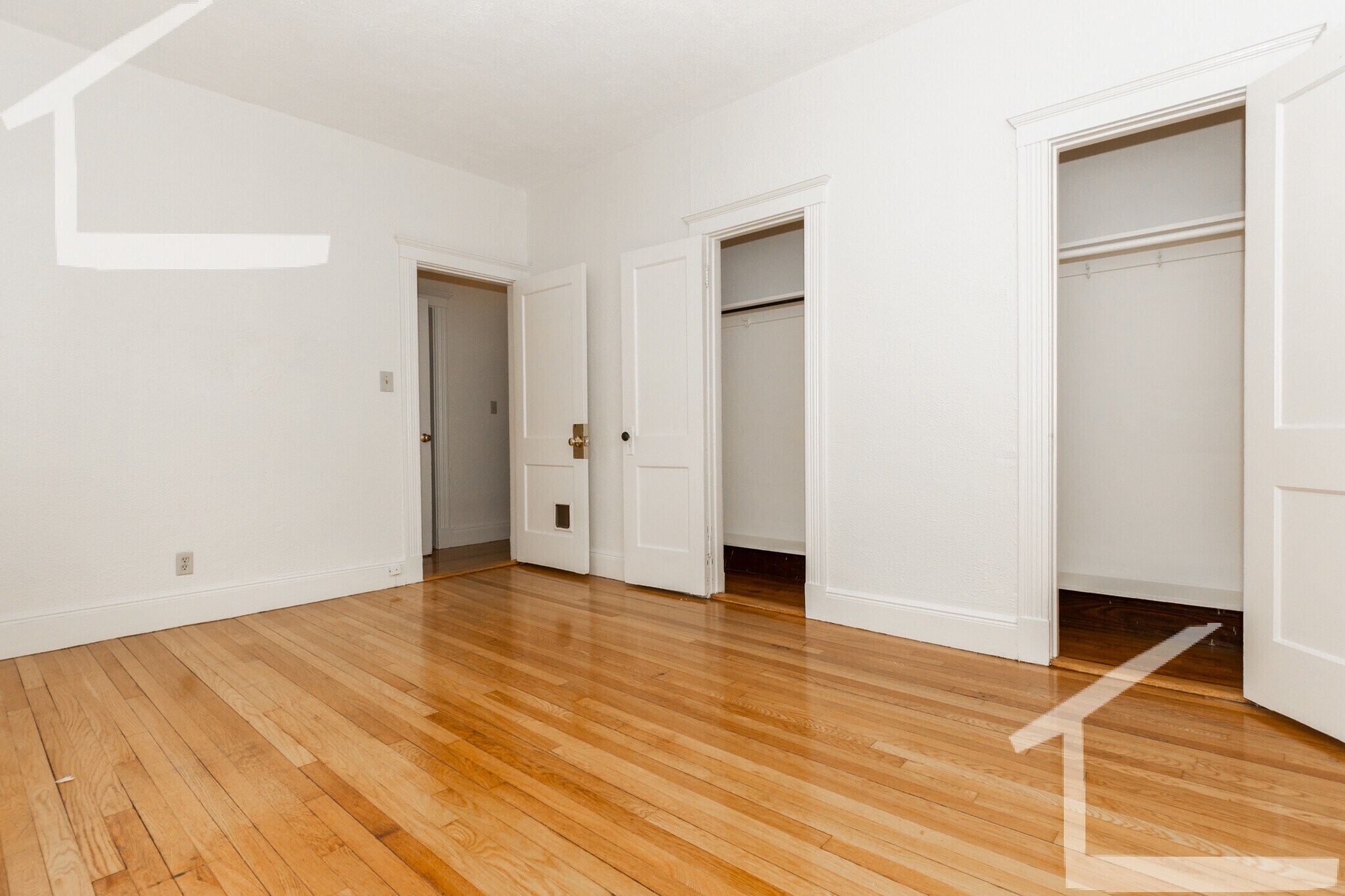 Building Photo - 14 Alton Pl