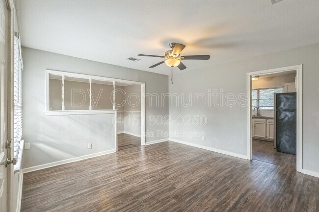 Building Photo - 6419 Belarbor St