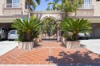 Building Photo - key3608