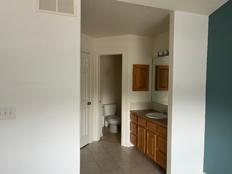 Building Photo - 102 Bayside Cir