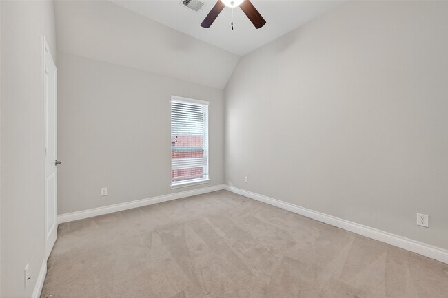 Building Photo - 18011 Begbie Path