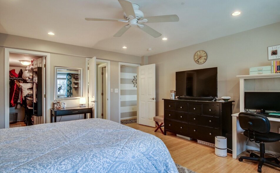 Building Photo - 1295 N Van Dorn St