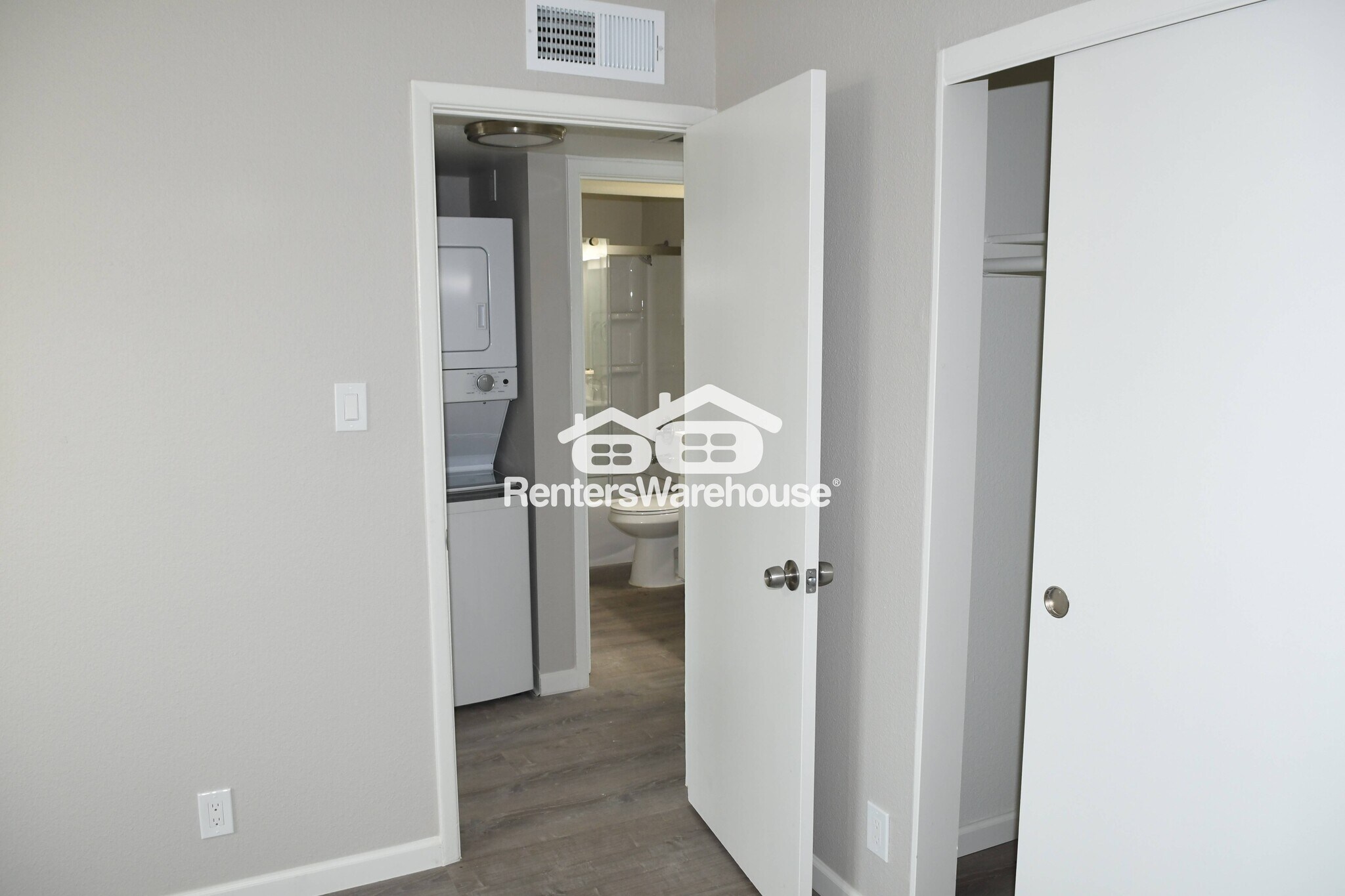 Building Photo - 7519 N 12th St