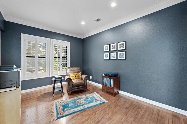 Building Photo - 3205 Rustic River Cove