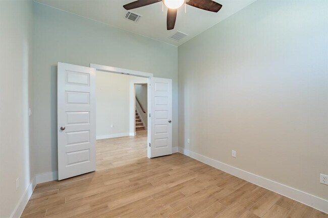 Building Photo - 1012 Heartleaf Dr