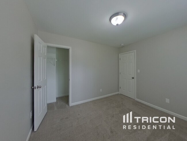 Building Photo - 9701 Pecota Ln