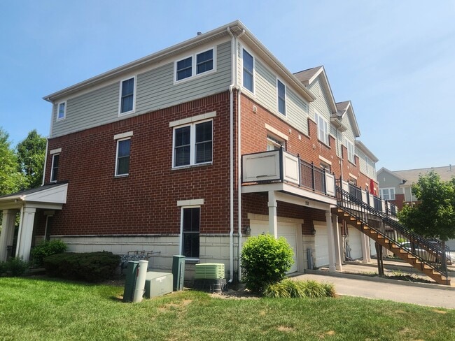 Building Photo - 208 W Hyde St