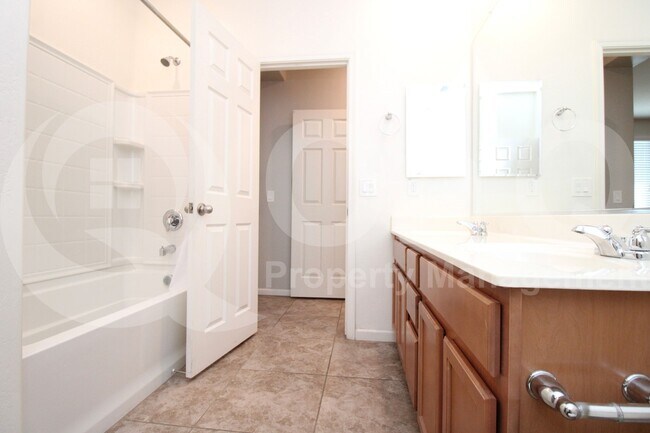 Building Photo - 5217 S 17th St