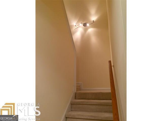 Building Photo - 5155 Yellow Pine Dr