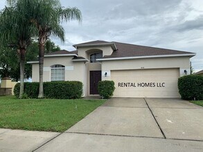 Building Photo - Three Bedrooms and a Bonus Room and 2 Bath...