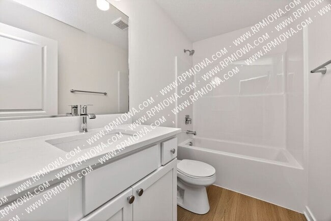 Building Photo - 318 SW 16th St