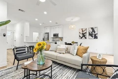 Building Photo - 1212 Gingerlily Cove