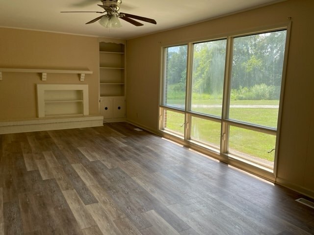 Building Photo - 1174 Carters Creek Pike