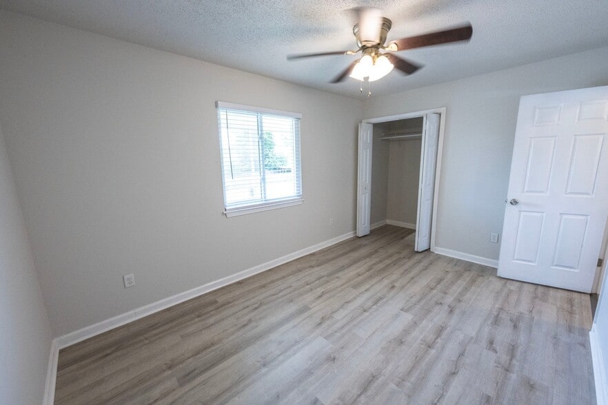 Building Photo - 2922 Ormond Ave