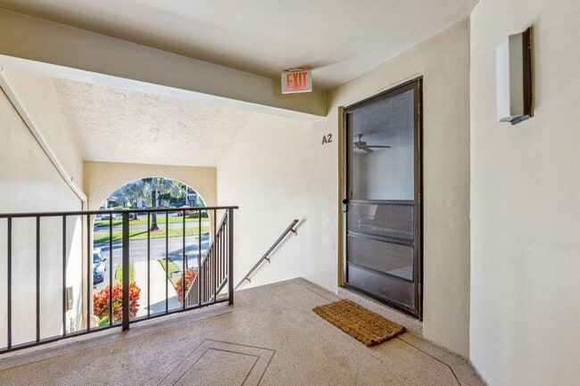 Building Photo - 618 Sea Pine Way