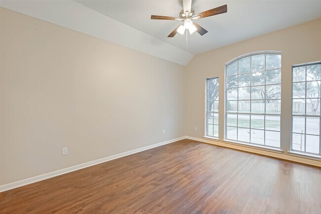 Building Photo - 2224 Palm Lagoon Dr