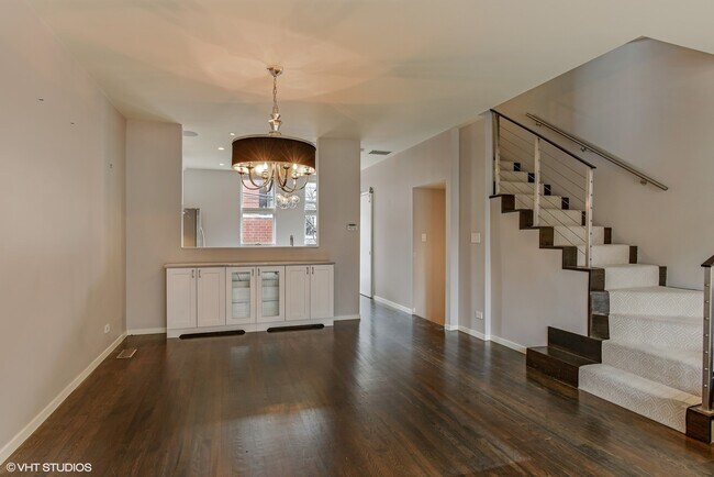 Building Photo - 1701 N Halsted St