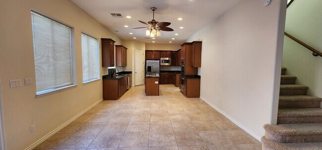 Building Photo - Spacious 5-Bedroom Home in Gated Las Vegas Community