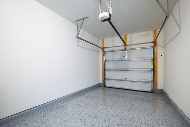 Building Photo - Spacious 3-Bedroom Townhome in Durham!