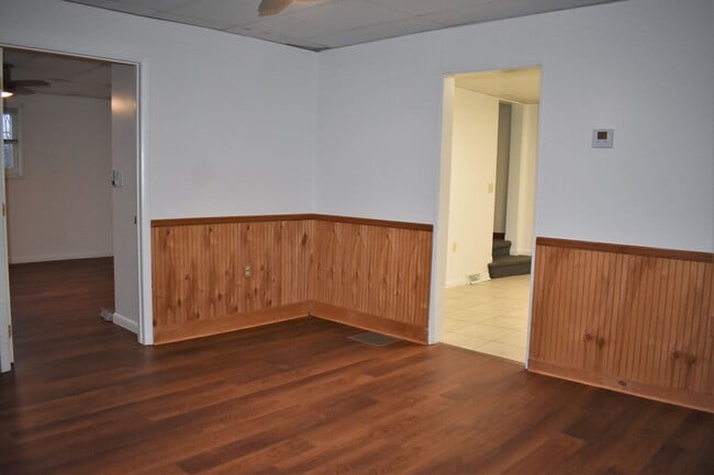 Building Photo - Newly updated 3 bedroom, 1 bathroom house....