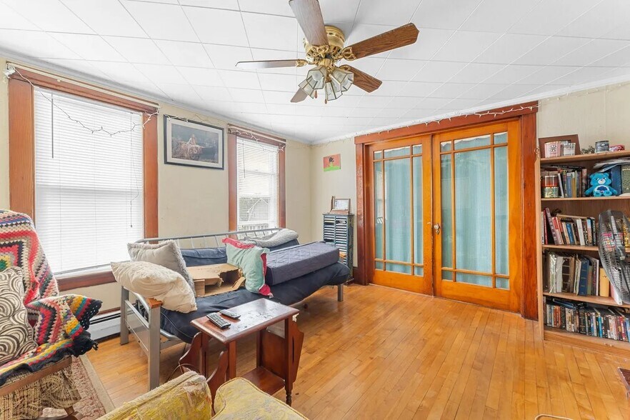 Living Room - 143 Northern Ave