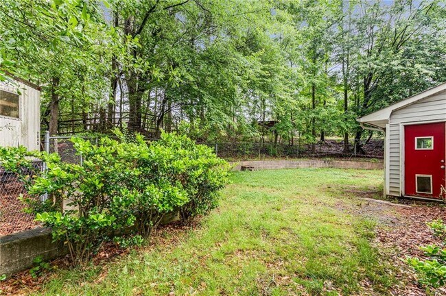 Building Photo - 2312 Gravel Springs Rd