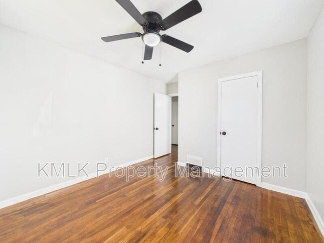 Building Photo - 2475 Ogden Ave