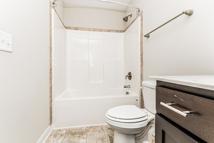 Building Photo - 252 Lanier Pl