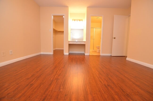 Building Photo - 6845 Zamora Dr