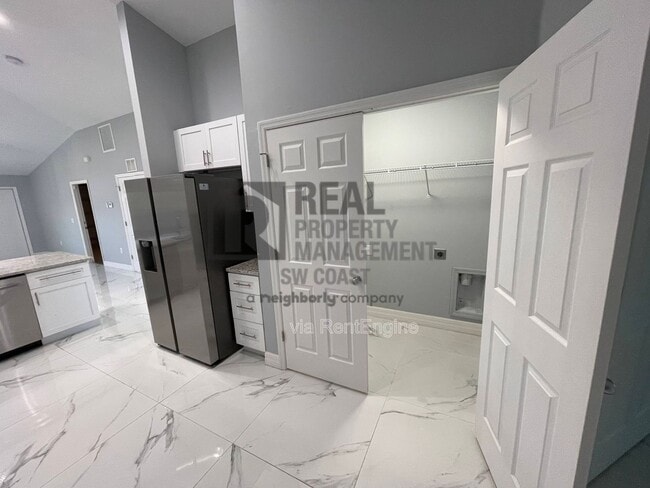 Building Photo - 5349 29th St SW