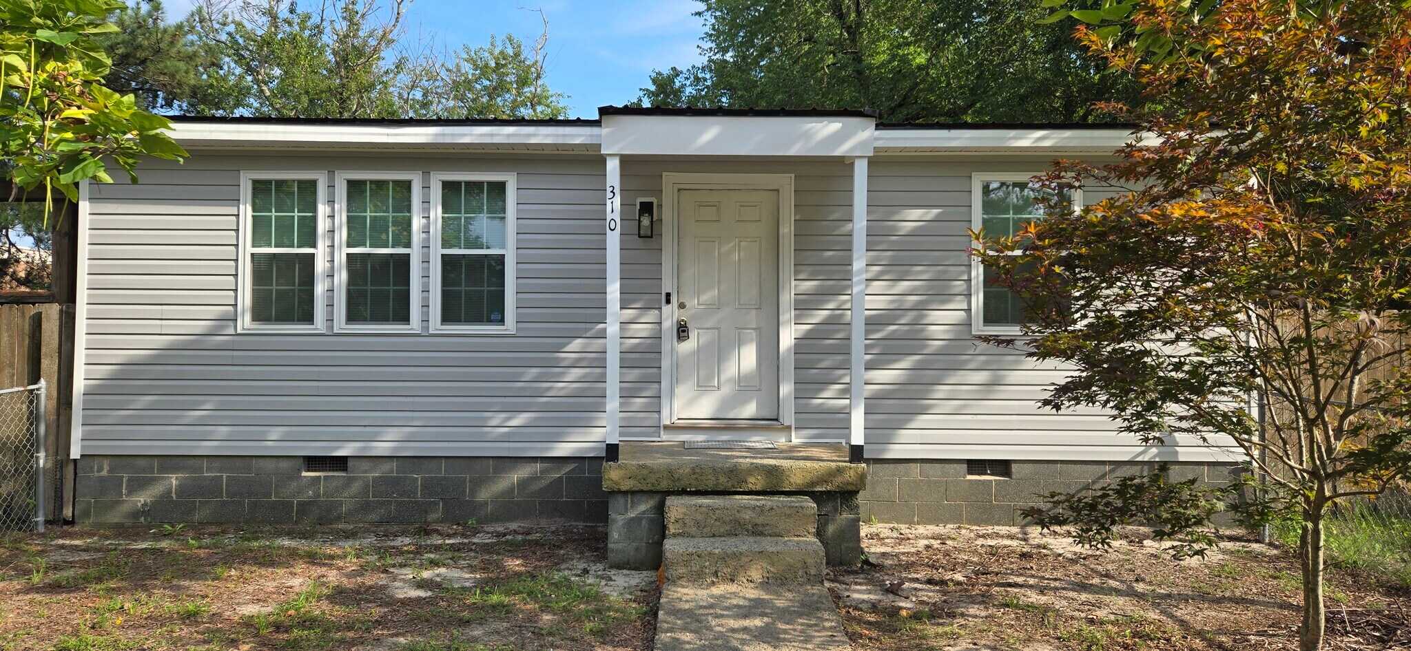Building Photo - 310 Poe Ave