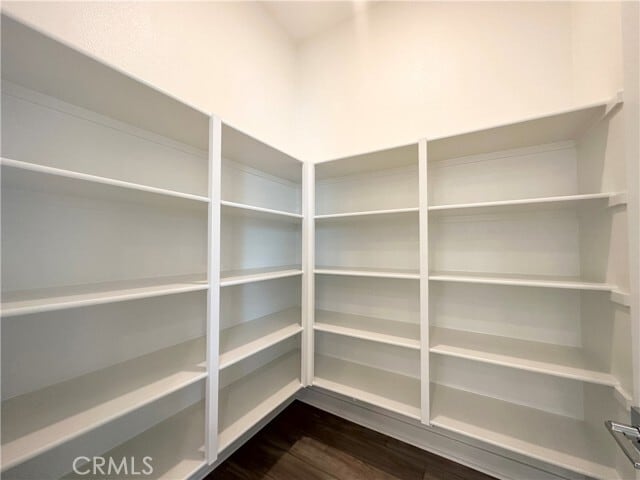 Building Photo - 322 Tank