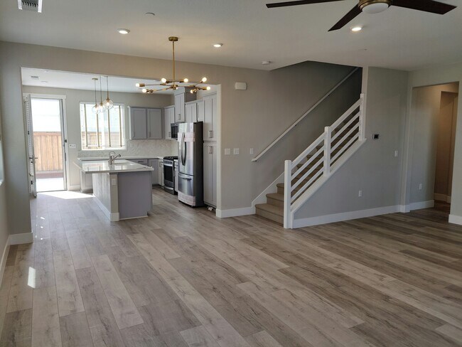 Building Photo - 232 Tuso Ranch Rd