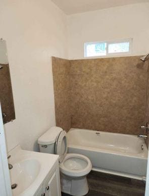 Building Photo - 610 Custer St