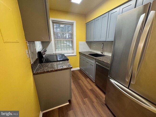 Building Photo - 3812 W St SE